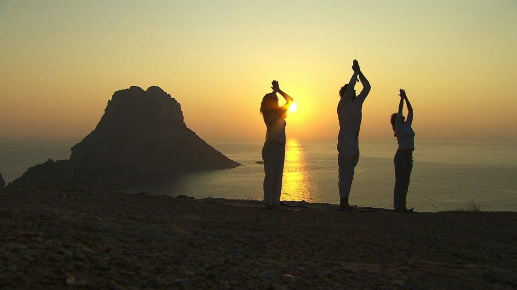 YOGA MINDFULNESS IBIZA GROEI IN ZELFLIEFDE, ZINGEVING EN GELUK