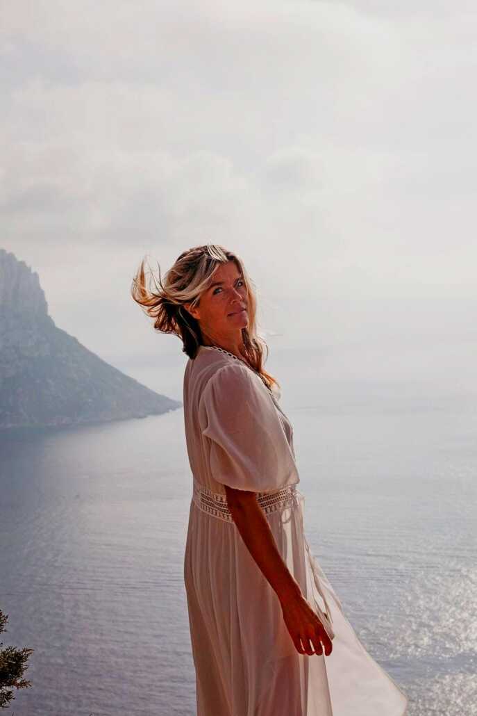 YOGA MINDFULNESS IBIZA GROEI IN ZELFLIEFDE, ZINGEVING EN GELUK