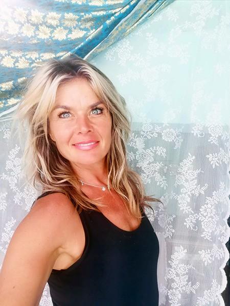 YOGA MINDFULNESS IBIZA GROEI IN ZELFLIEFDE, ZINGEVING EN GELUK