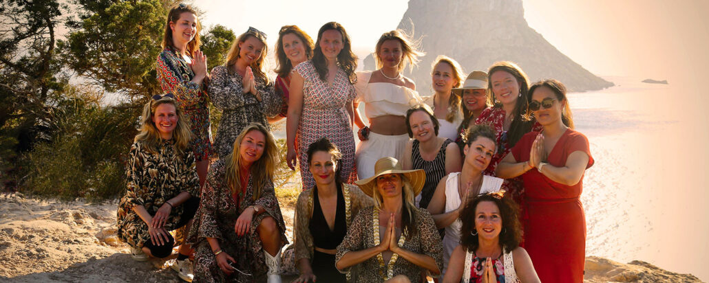 YOGA MINDFULNESS IBIZA GROEI IN ZELFLIEFDE, ZINGEVING EN GELUK