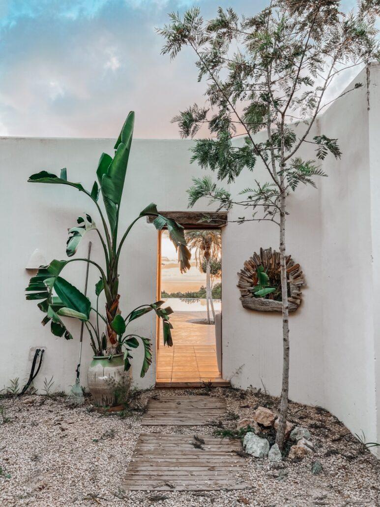 YOGA MINDFULNESS IBIZA GROEI IN ZELFLIEFDE, ZINGEVING EN GELUK