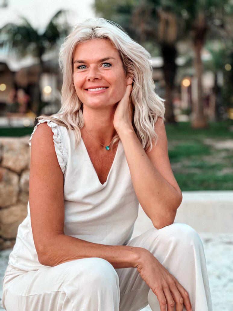 YOGA MINDFULNESS IBIZA GROEI IN ZELFLIEFDE, ZINGEVING EN GELUK