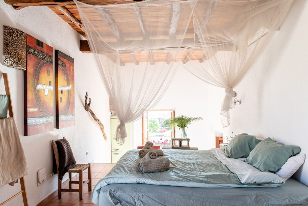 YOGA MINDFULNESS IBIZA GROEI IN ZELFLIEFDE, ZINGEVING EN GELUK