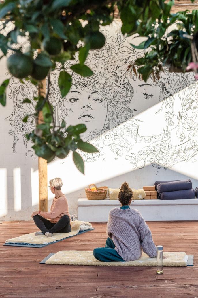 YOGA MINDFULNESS IBIZA GROEI IN ZELFLIEFDE, ZINGEVING EN GELUK