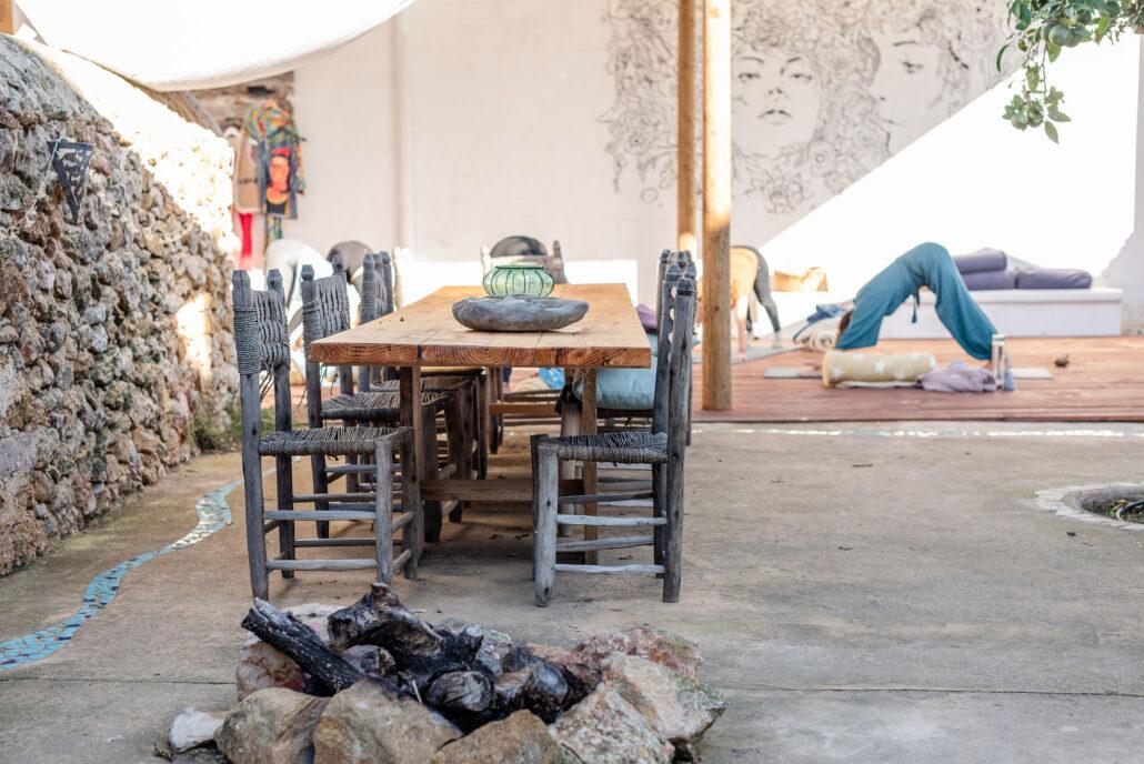 YOGA MINDFULNESS IBIZA GROEI IN ZELFLIEFDE, ZINGEVING EN GELUK