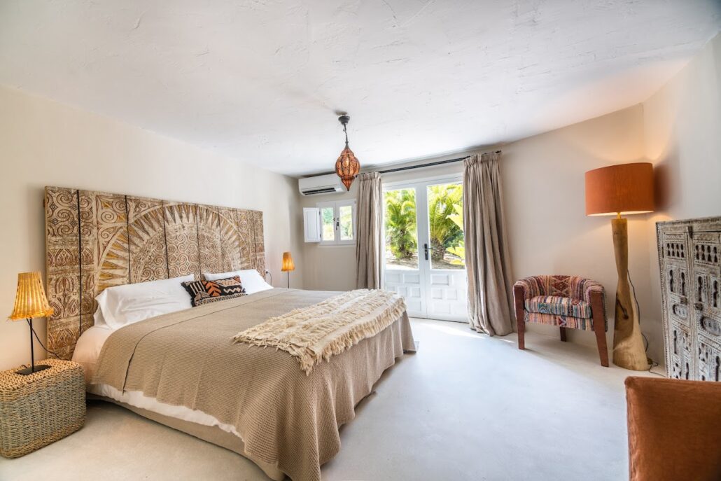 YOGA MINDFULNESS IBIZA GROEI IN ZELFLIEFDE, ZINGEVING EN GELUK