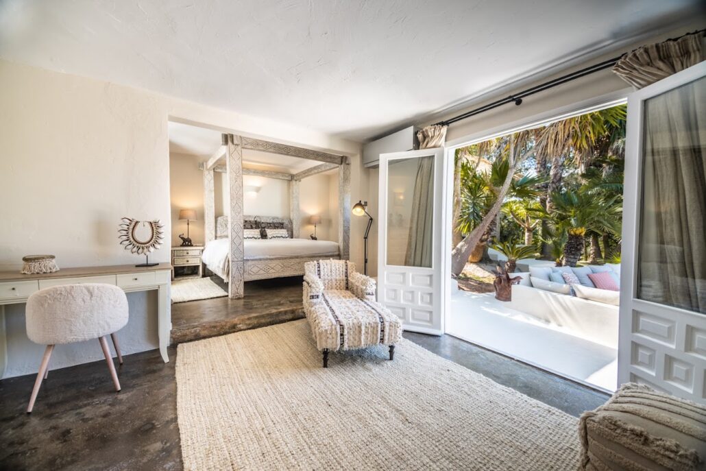 YOGA MINDFULNESS IBIZA GROEI IN ZELFLIEFDE, ZINGEVING EN GELUK