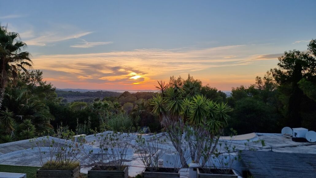 YOGA MINDFULNESS IBIZA GROEI IN ZELFLIEFDE, ZINGEVING EN GELUK