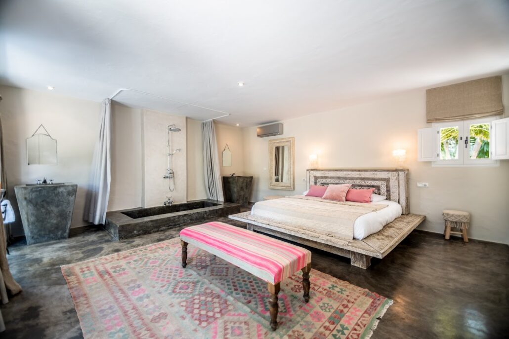 YOGA MINDFULNESS IBIZA GROEI IN ZELFLIEFDE, ZINGEVING EN GELUK