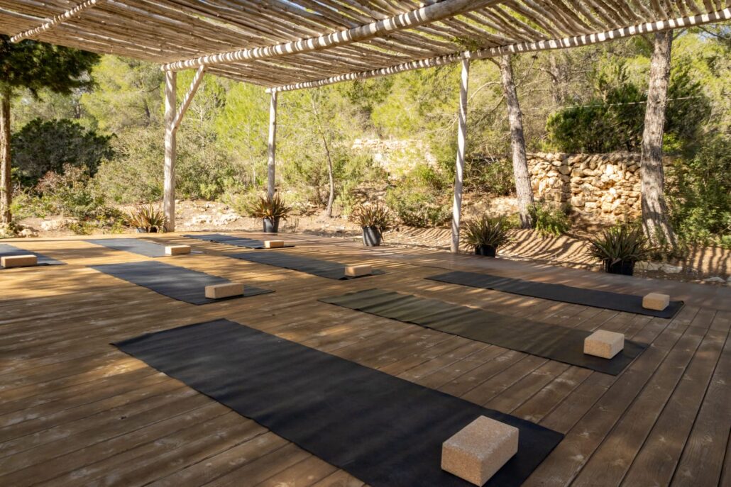 YOGA MINDFULNESS IBIZA GROEI IN ZELFLIEFDE, ZINGEVING EN GELUK