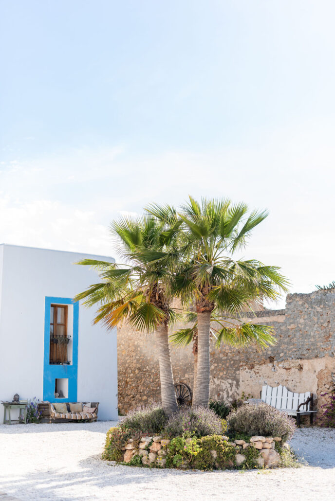 YOGA MINDFULNESS IBIZA GROEI IN ZELFLIEFDE, ZINGEVING EN GELUK