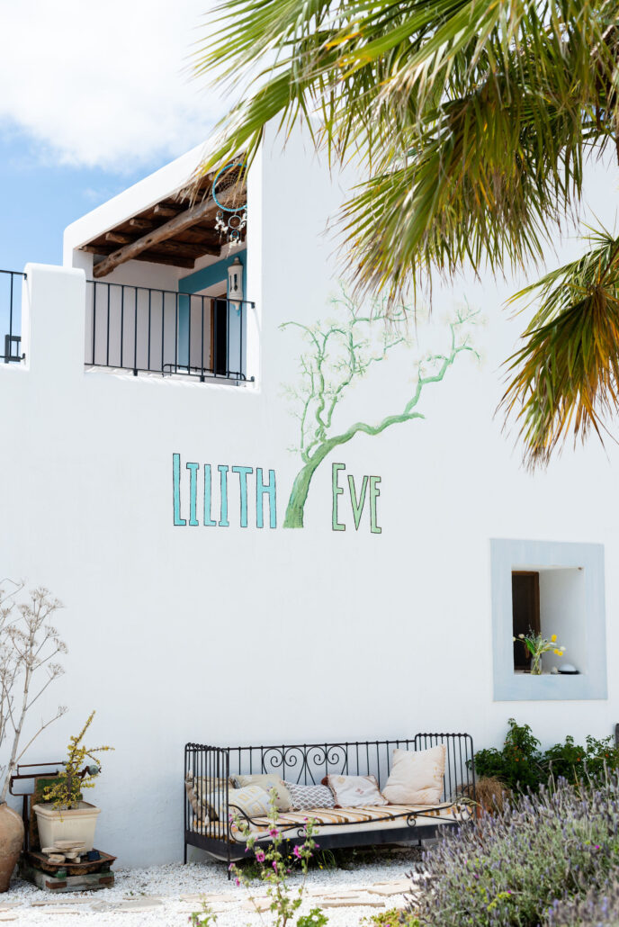 YOGA MINDFULNESS IBIZA GROEI IN ZELFLIEFDE, ZINGEVING EN GELUK