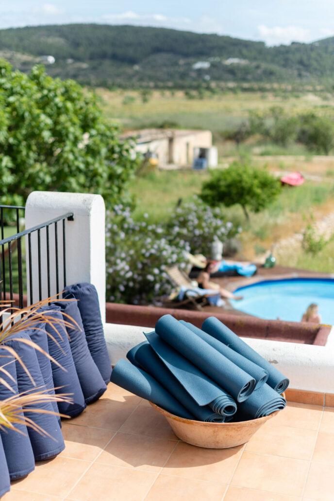 YOGA MINDFULNESS IBIZA GROEI IN ZELFLIEFDE, ZINGEVING EN GELUK