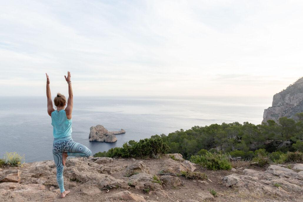 YOGA MINDFULNESS IBIZA GROEI IN ZELFLIEFDE, ZINGEVING EN GELUK