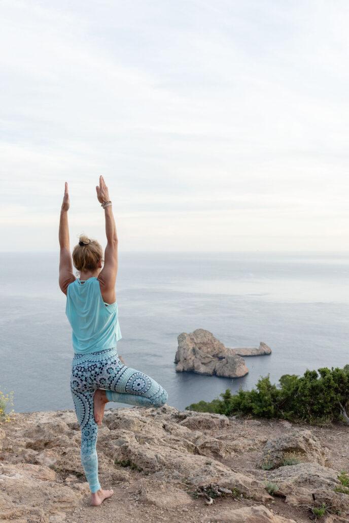YOGA MINDFULNESS IBIZA GROEI IN ZELFLIEFDE, ZINGEVING EN GELUK