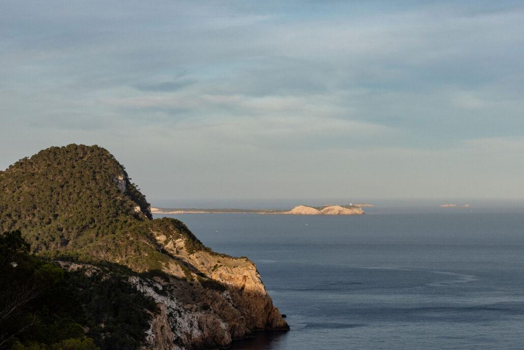 YOGA MINDFULNESS IBIZA GROEI IN ZELFLIEFDE, ZINGEVING EN GELUK